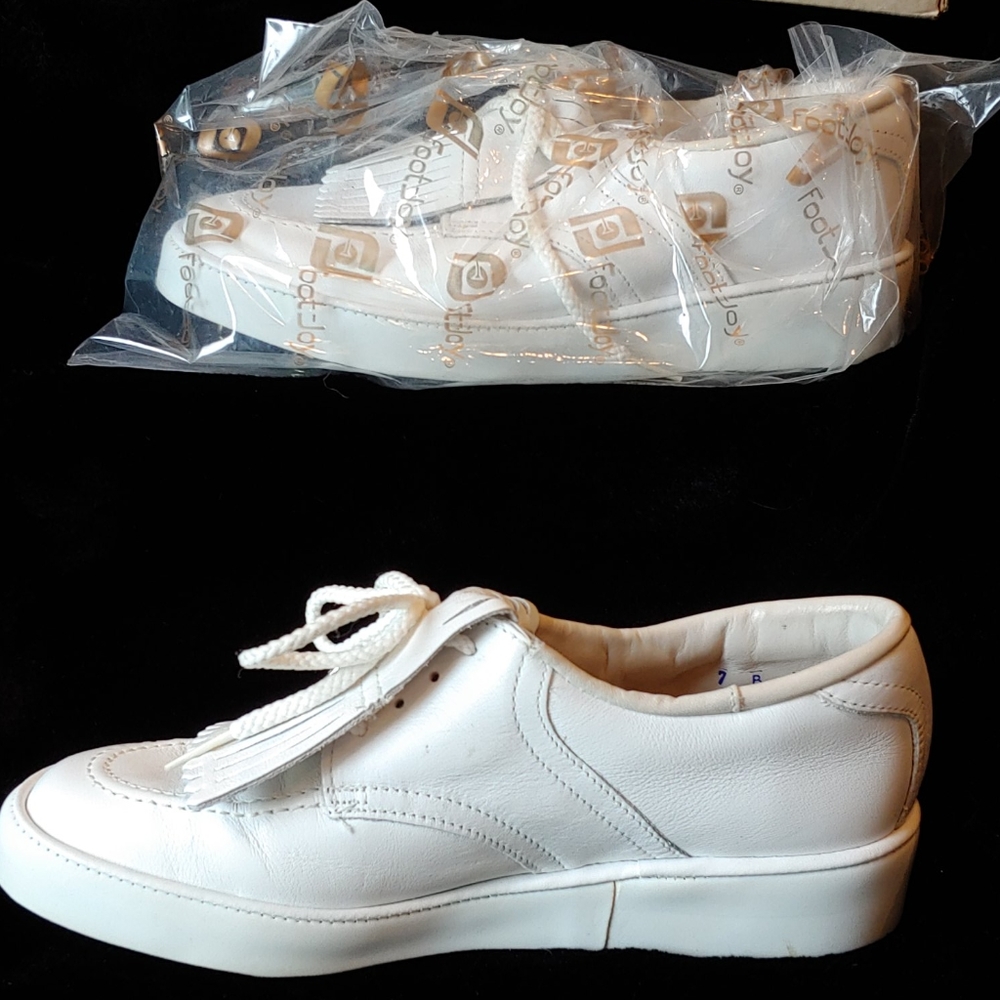 Foot-Joy White Leather Kiltie Golf Shoe - Picture 2 of 4